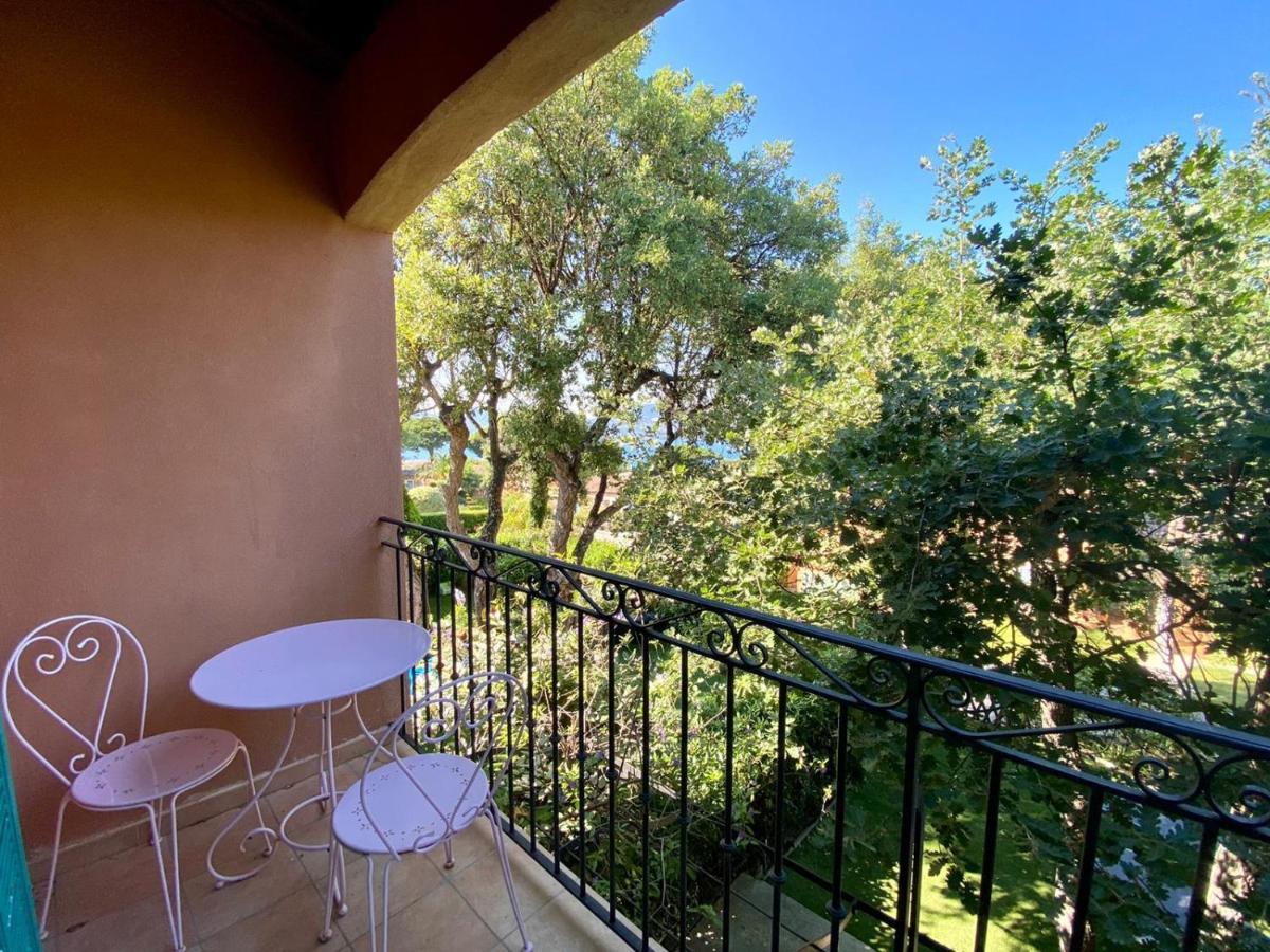 סן טרופז Villa Vue Mer Donnant Sur Le Golfe De St Tropez, 2 Chambres, 6 Pers, Piscine Commune מראה חיצוני תמונה